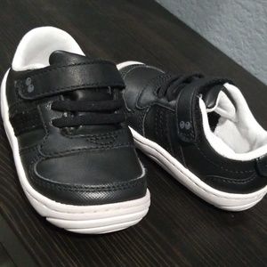 Baby Boys Size 5 Sneakers
